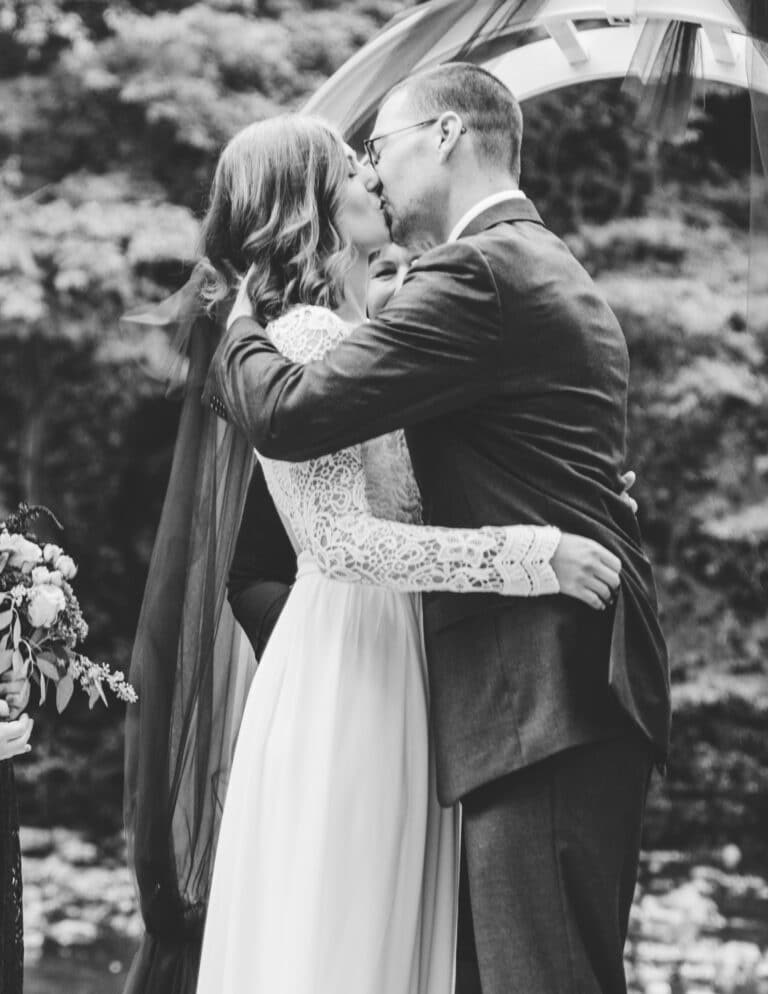 Wedding photography by Erik Renninger